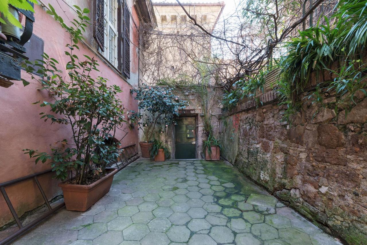 Domus Claudiae - FromhometoРим Экстерьер фото